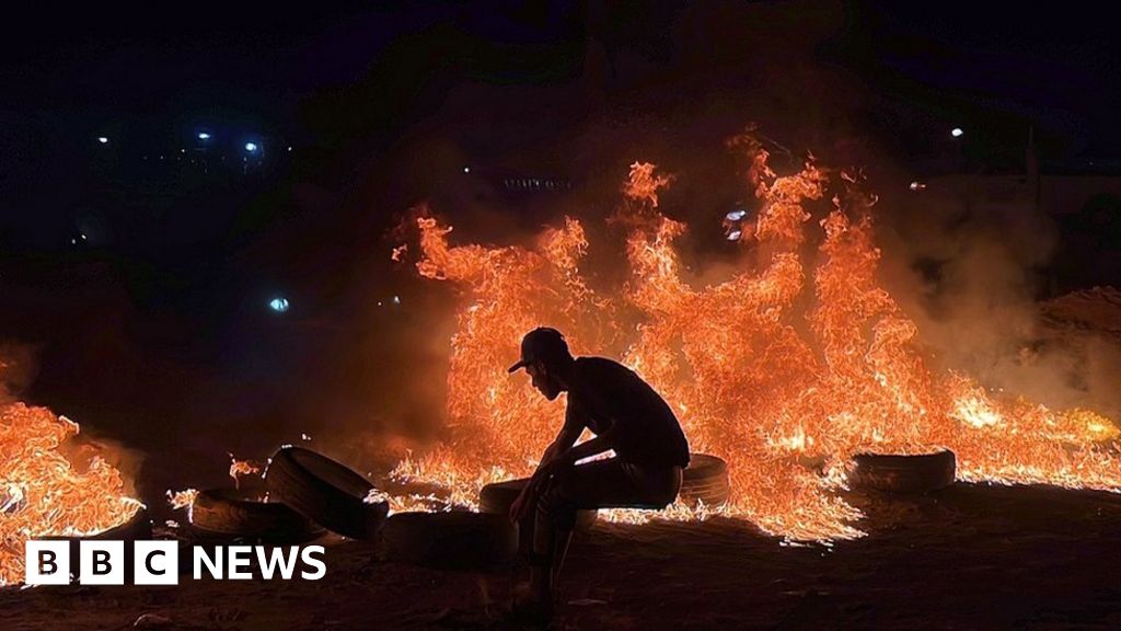 Estallan protestas en Libia por los contactos con Israel