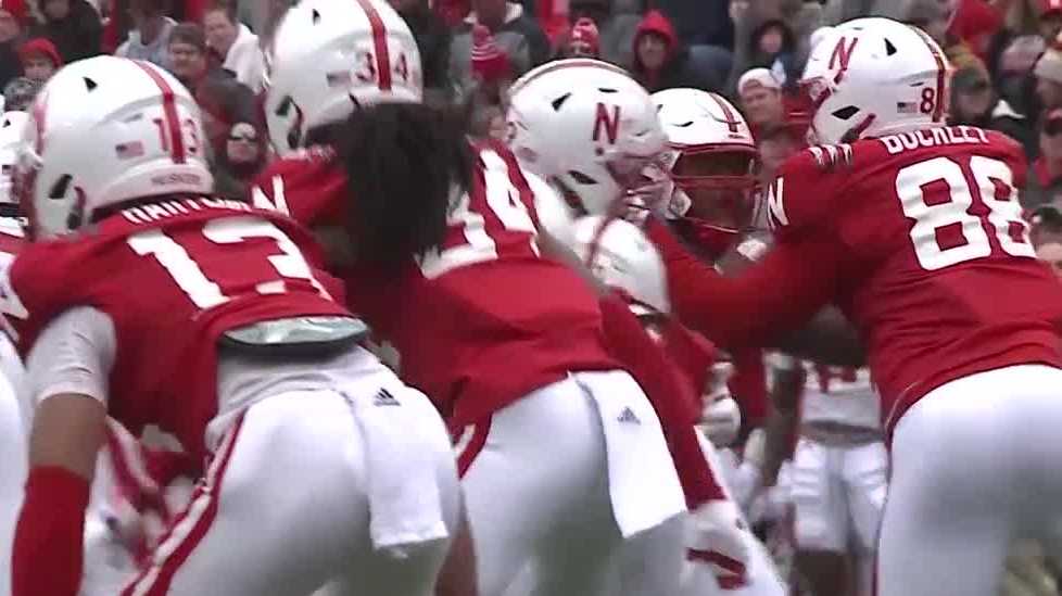 Los Huskers pierden un partido emocionante contra Minnesota