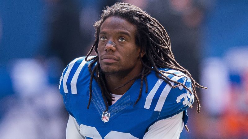 Sergio Brown: El exjugador de la NFL fue detenido por la muerte de su madre