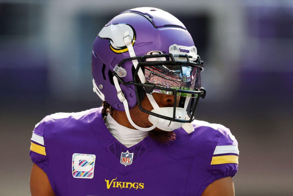 Vikings colocan a Justin Jefferson en la reserva de lesionados: fuentes