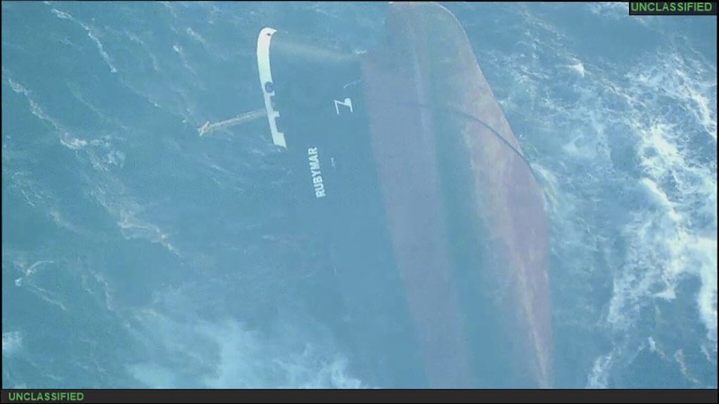 Se cortaron tres cables de datos en el Mar Rojo mientras los hutíes lanzaban más ataques en la vía fluvial vital