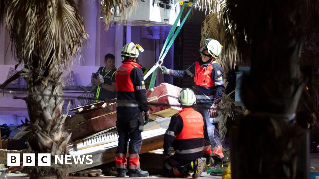 Derrumbe de un edificio en Mallorca: cuatro muertos y 16 heridos, según los socorristas