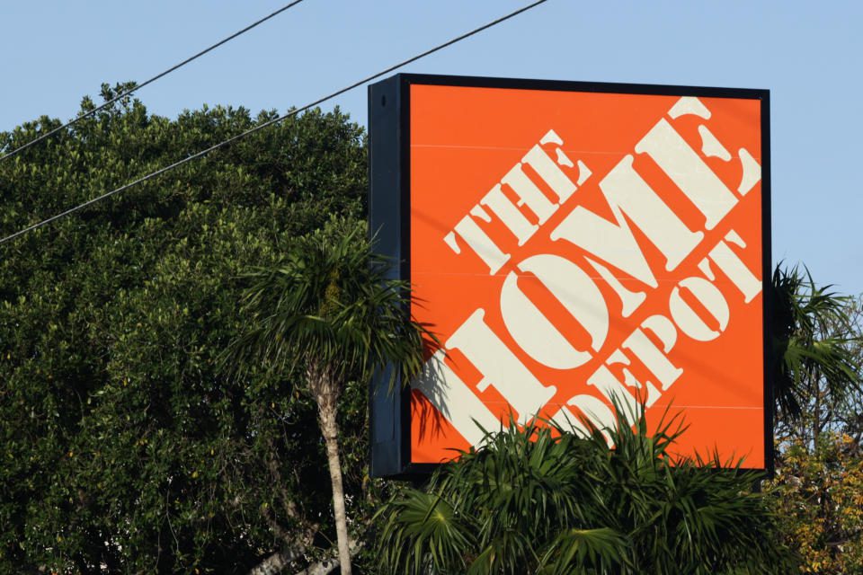 El logotipo de Home Depot se ve en los Cayos de Florida, Estados Unidos, el 7 de mayo de 2024. (Foto de Jakub Purzycki/Noor Photo vía Getty Images)