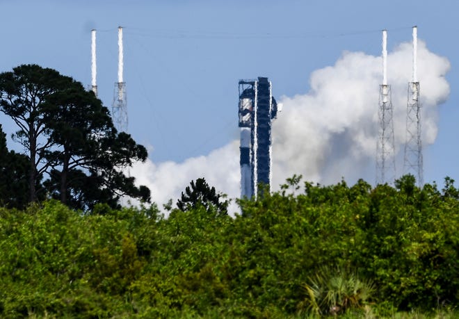 Un cohete SpaceX dejó de funcionar después de que sus motores se incendiaran el viernes en Cabo Cañaveral.