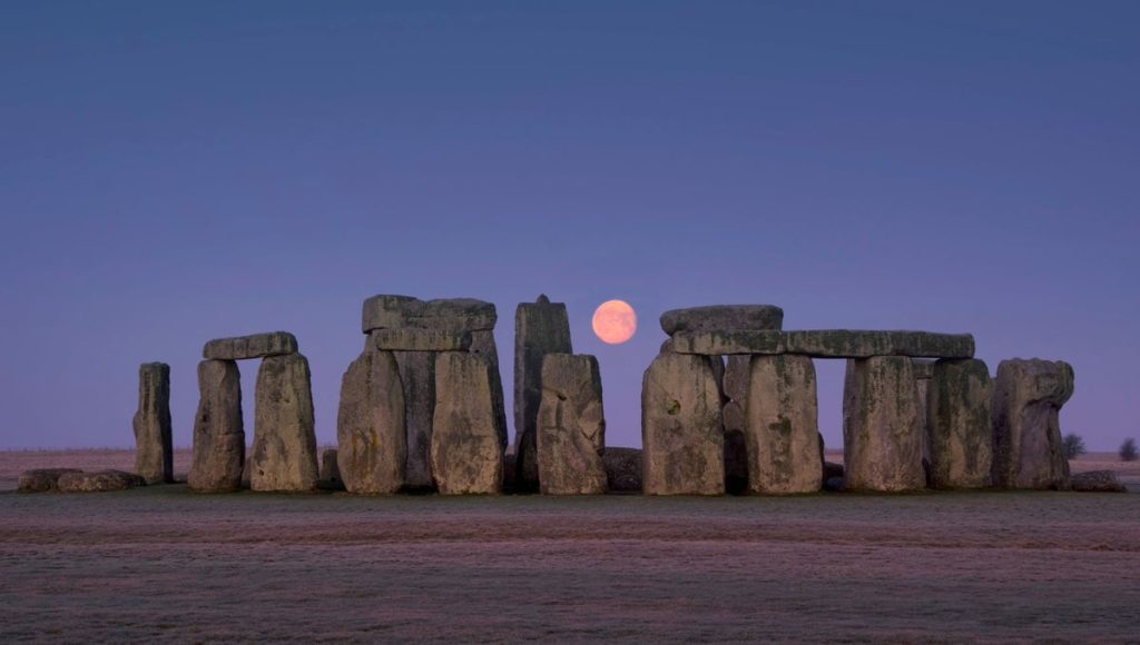 Stonehenge retransmitirá en directo la apasionante pausa lunar