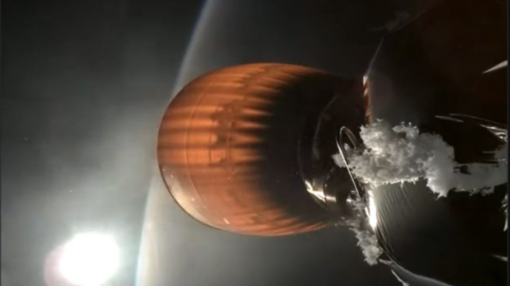 El cohete Falcon 9 de SpaceX sufre un mal funcionamiento al lanzar satélites Starlink.