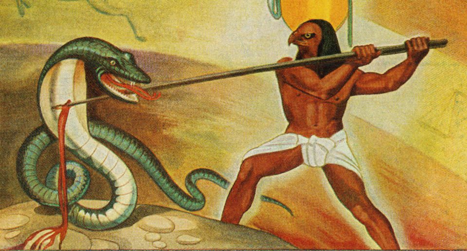 Apophis es representado como una serpiente gigante que lucha contra Ra, el dios del sol, en las obras de arte egipcias.