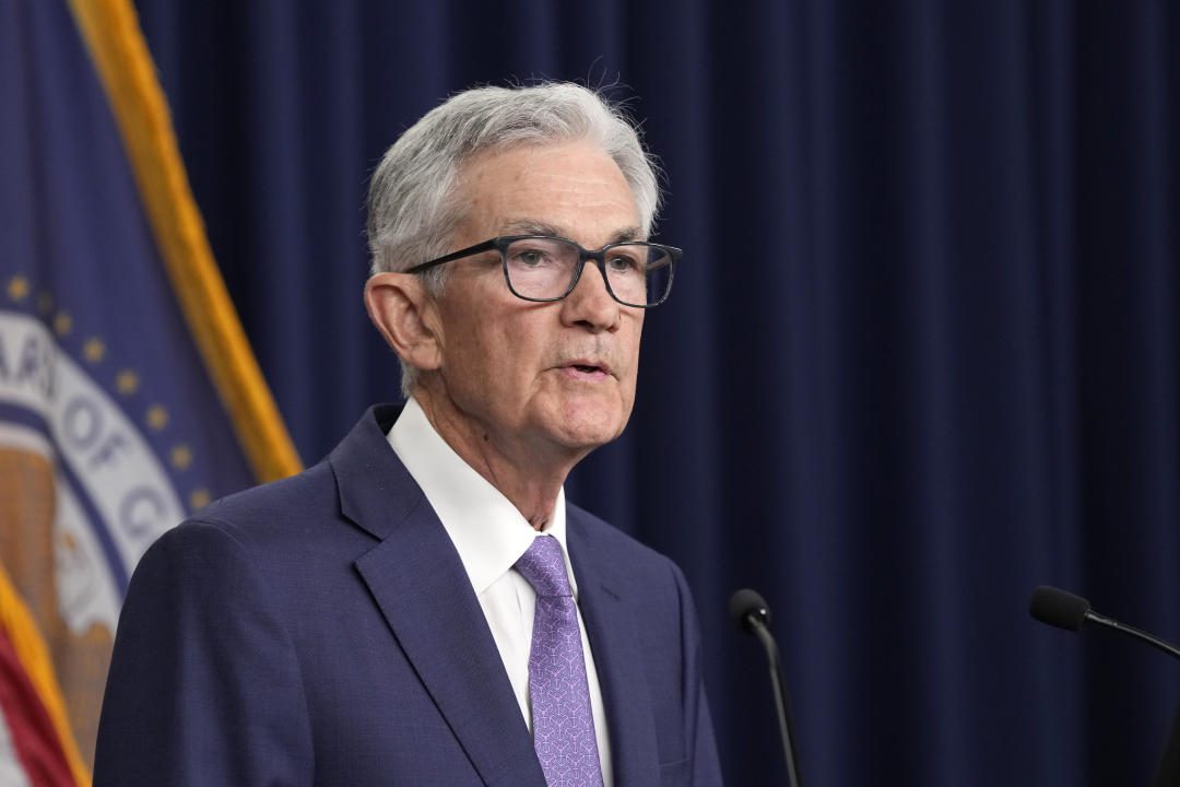 ARCHIVO - El presidente de la Reserva Federal, Jerome Powell, habla en una conferencia de prensa en el Banco de la Reserva Federal en Washington, el 12 de junio de 2024. Powell testifica ante el Comité Bancario del Senado el martes 9 de julio de 2024. (Foto AP/Susan Walsh, archivo)