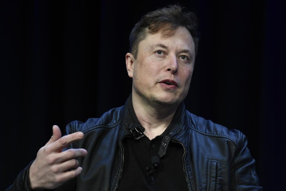 El director ejecutivo de Tesla y SpaceX, Elon Musk, en un evento en Washington, el 9 de marzo de 2020. (Foto AP/Susan Walsh)