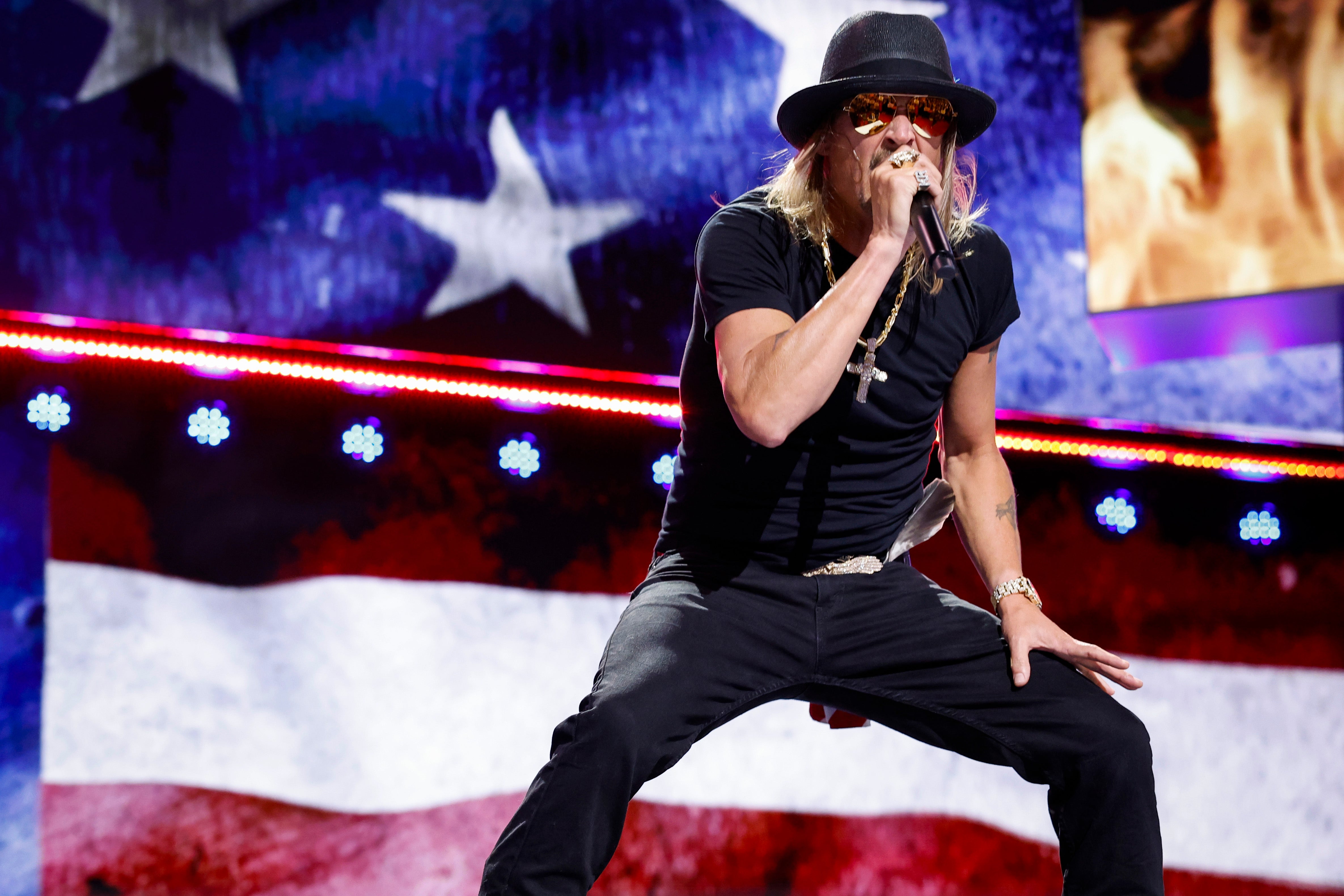 El músico Kid Rock se presenta el día 4 de la Convención Nacional Republicana en el Fiserv Forum el 18 de julio.