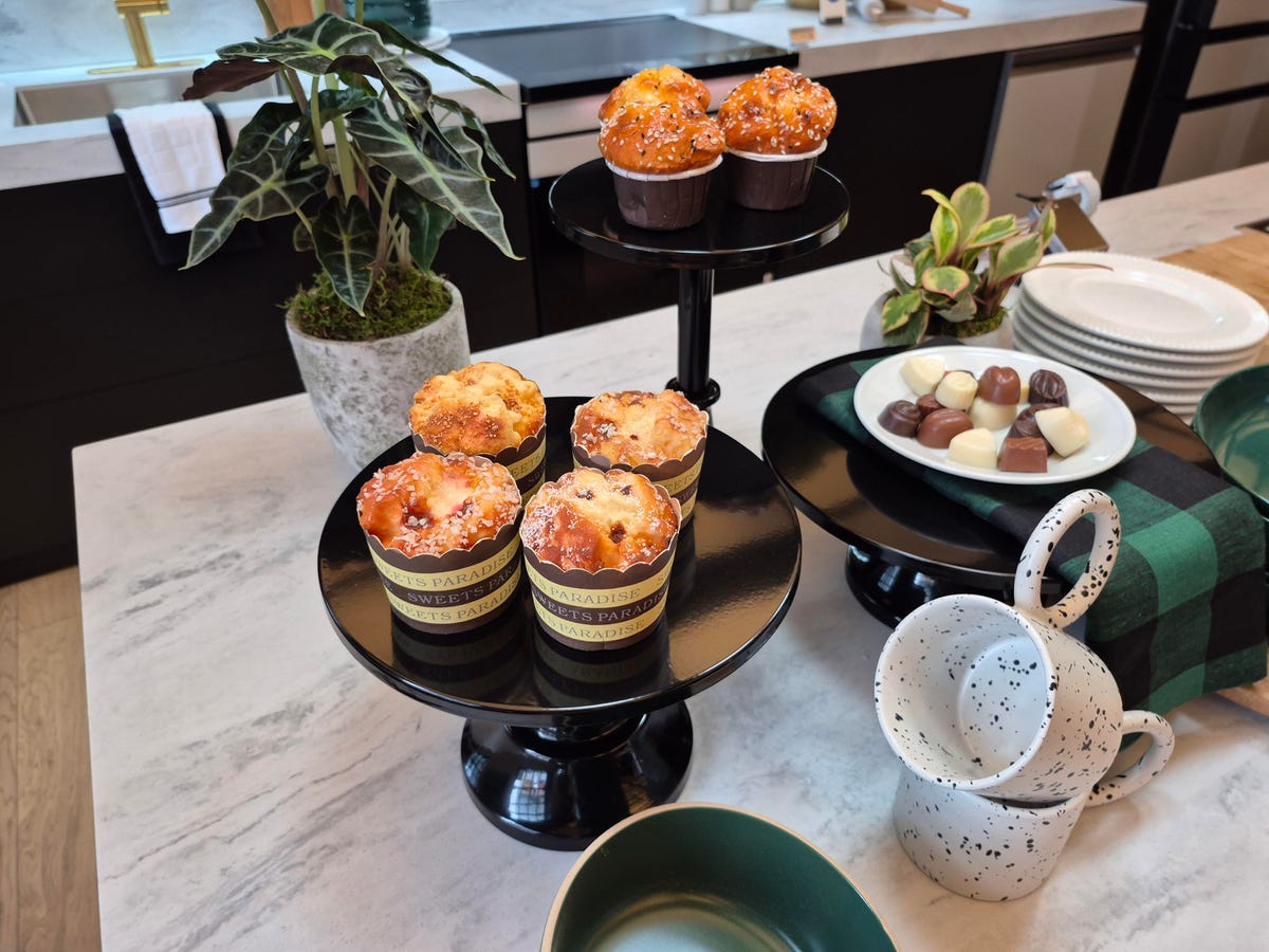 Pasteles en la mesa