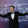 El director ejecutivo de Tesla, Elon Musk, llama la atención en la décima gala anual del premio Breakthrough en el Academy of Motion Picture Museum de Los Ángeles, California, el 13 de abril de 2024. Tesla organiza un evento que llama 